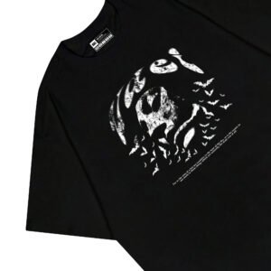 udei kaos lengan pendek regular fit batwing graphic hitam